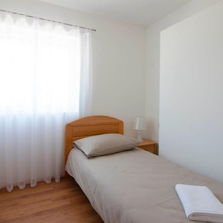 Vacation Villa Matic With 7 Bedrooms Сини Екстериор снимка